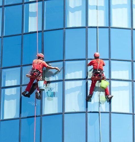 Мытье фасадов промальпинистами в Лоо